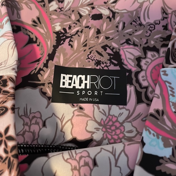 BEACH RIOT Fandango Paisley Bike Shorts XS Multicolor - Picture 4 of 5